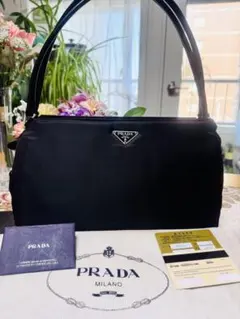PRADAショルダーバッグ アクセサリーポーチフォーマルバッグ レザー ブラック