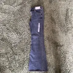 GU スリムフレアジーンズ Sサイズ