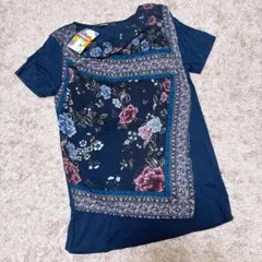 【新品未使用タグ付】　デシグアル　花柄スカーフ半袖Tシャツ ネイビー　Lサイズのサムネイル