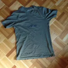 adidas オリーブ Tシャツ M