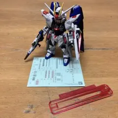 ガンプラ　MG SD フリーダム ガンダム　塗装済み完成品　ジャンク MGSD フリーダムガンダム 塗装完成品 ガンプラ ガンダムseed