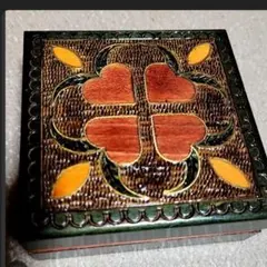 装飾彫刻 木製小物入れ