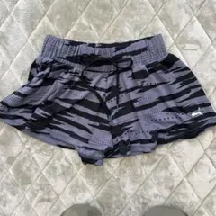 プーマ　スポーツウェア　ショートパンツ