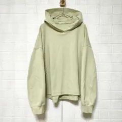 GU (XL)　クロップドスウェットプルパーカー　レディース　大きいサイズのサムネイル