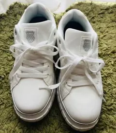 K-SWISS ホワイト スニーカー軽量厚底お洒落23.5cm 美品のサムネイル