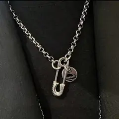 ヴィヴィアンウエストウッド 安全ピンネックレス