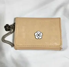CLATHAS ベージュ 花モチーフ 三つ折り財布 クレイサス 花柄のサムネイル