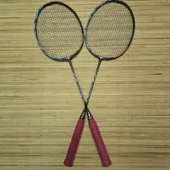 YONEX バドミントンラケット 2本セットのサムネイル