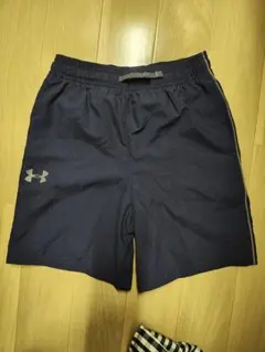 Under Armour ネイビー ハーフパンツ YMD/JM/M