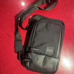 Samsonite RED ショルダーバッグ 未使用に近い