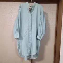Kastane カスタネ BACK カットアウト チュニックシャツのサムネイル