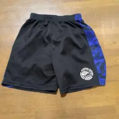 umbro ハーフパンツ Mサイズ 黒・青140cm
