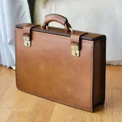 希少・別注品】グローブ・トロッター センテナリー 16インチ