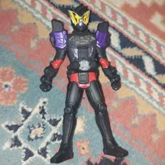 仮面ライダー フィギュア 黒 紫 赤