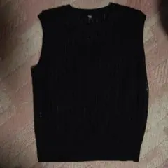 黒いノースリーブニット　ユニクロ