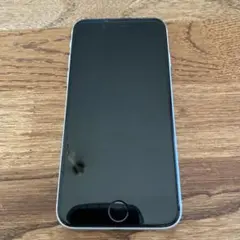 【ジャンク扱い】iPhone SE 第2世代 ホワイト 本体 背面ひび割れあり