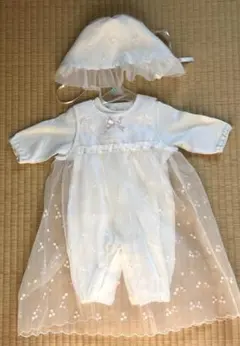 ベビーセレモニードレス: ホワイト花柄刺繍ドレスと帽子セット