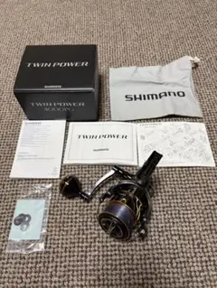 シマノ 20ツインパワー4000PG スピニングリールのサムネイル