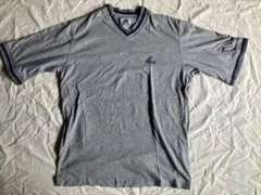 adidas グレー Vネック Tシャツ