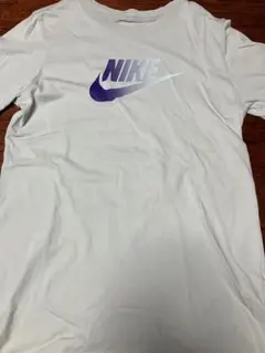 NIKE The Nike Tee グラデーションロゴ Tシャツのサムネイル