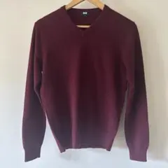 UNIQLO カシミヤ100%セーターVネック　Mサイズのサムネイル