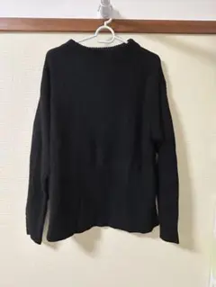 GU 黒 長袖ニット Lサイズ