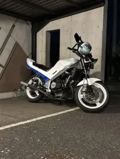 vtz250 mc15 vt250f 三段シート 白 タックロール VT250FE Z 墓石3段シート 白レザー 川口｜Yahoo!フリマ（旧PayPayフリマ）