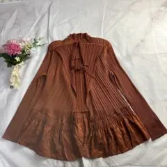 極美品✨プリーツプリーズ シルク フリル イッセイミヤケ ブラウス 茶 3のサムネイル