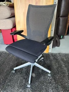 HAWORTH オフィス椅子 MHG044092 肘掛付 全幅67cm Used