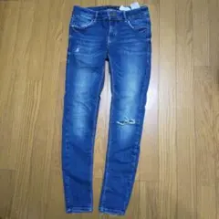 ZARA ダークブルー スキニーデニム 膝ダメージ