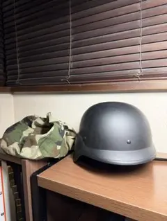 ミリタリーヘルメット 迷彩カバー付き