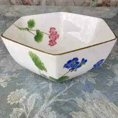 Item thumbnail for item 3b0973db-845f-4c12-8c41-63ef34ef27fd