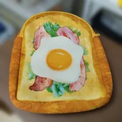 トースト 目玉焼き ベーコン リュックサック