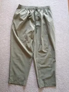 GU オリーブ色 XLサイズ イージーパンツ