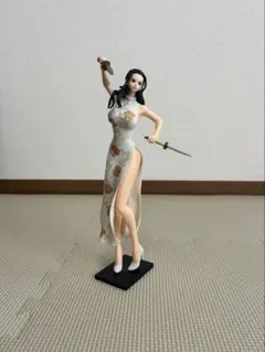 ワンピース ニコ・ロビン フィギュア チャイナドレス