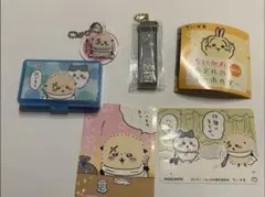 ちいかわ　ラッコ5点セット　キーホルダー2個　シールケース　シール2枚