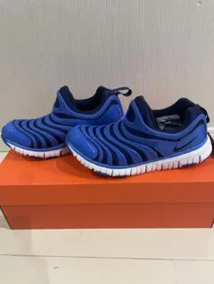 Nike ダイナモ　フリー　スニーカー 21cm 新品