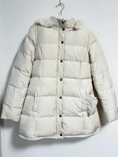 Feroux フード付きダウンジャケット クリーム色