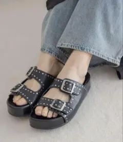 【JEANASIS】 スタッズベルトフラットサンダルのサムネイル