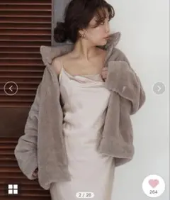 サテンワンピース