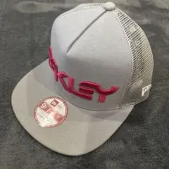 オークリー　ニューエラキャップ9FIFTY スナップバック　ライトグレーピンク