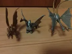 HG　キングギドラ 3体セット