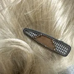 特価一点☆✴︎ヘアピンコーナー663キラキラストーン付雫の形千鳥柄ビジューヘアピン