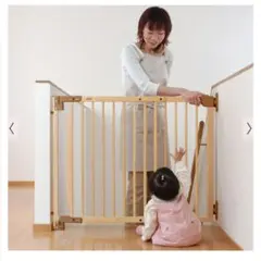 【新品・未使用】リッチェル階段の上でも使える木のバリアフリーゲート