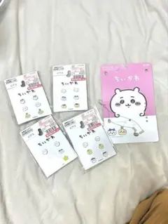 ちいかわ ハチワレ ピアス ネックレス 5点セットしまむらのサムネイル