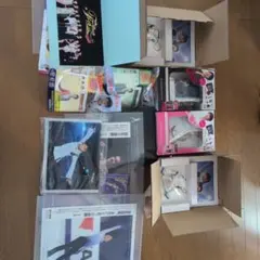 羽生結弦グッズ45点セット 非売品ポスターあり - メルカリ