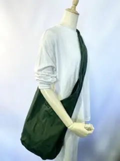 ダークグリーン ショルダーバッグ