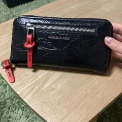 CHARLES & KEITH ブラック長財布のサムネイル