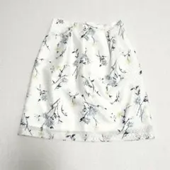 花柄タイトスカート