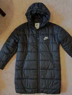 Nike ブラック ロングダウンコート Therma-FIT